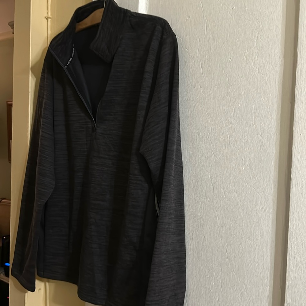 Classic mid zip sweatshirt Men’s Large